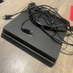 Ps4 slim 