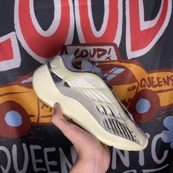 Yeezy 700 V3 ‘Fade Salt’