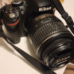 Nikon D3200 With Exra Lens