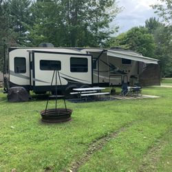 2018 Coachman Chaparral 336TSIK