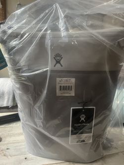 Gyro Flask Day Escape Pack