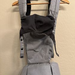 Mountain Buggy Juno Baby Carrier