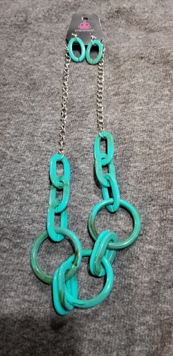 Paparazzi necklace and earrings