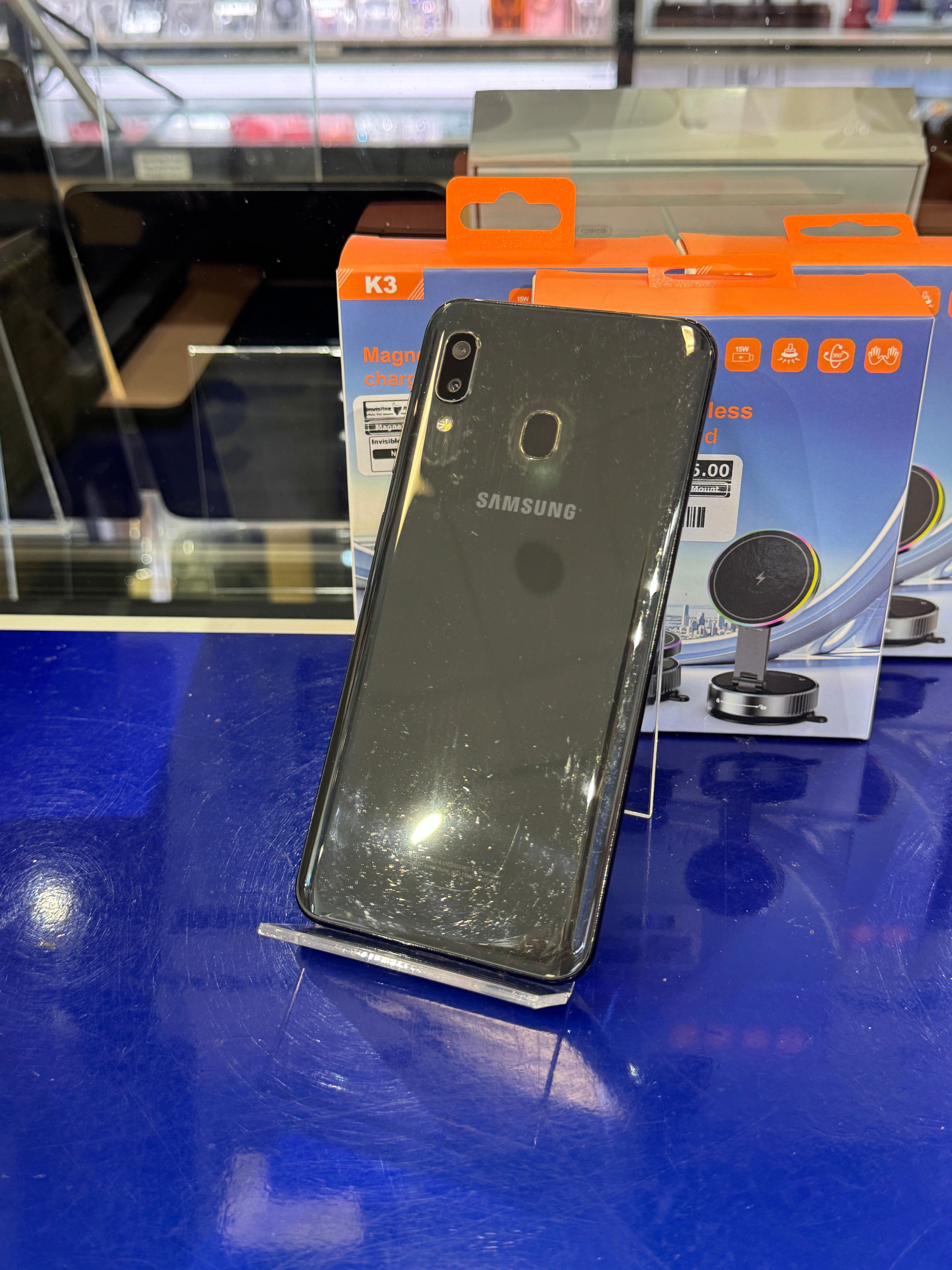 Samsung A20 32GB Boost Mobile Pre-owned