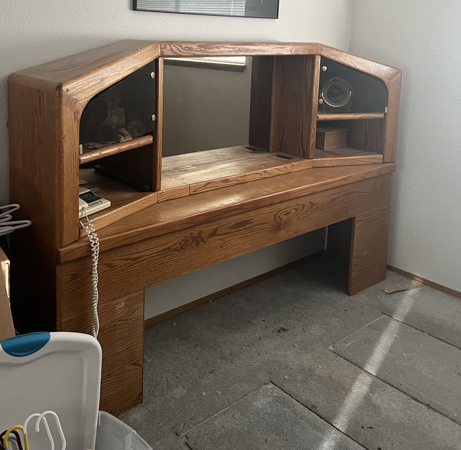 KING SIZE OAK HEADBOARD