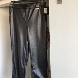 New Halston Faux Leather , Black Straight Leg Slacks Sz M $5