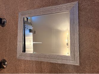 Wall mirror