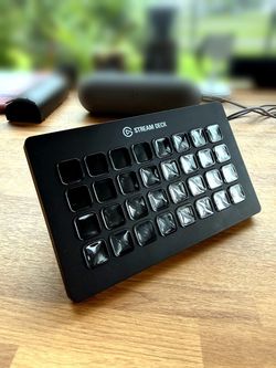 Elgato Stream Deck XL — 32-Key Studio Controller