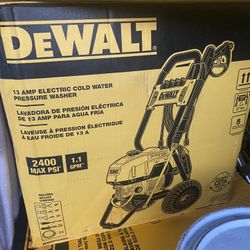 Dewalt  Pressure washer 2400