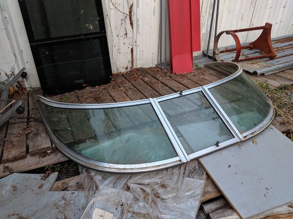 ski boat windscreen