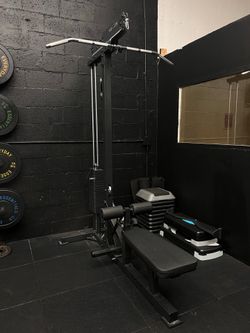 Lat pull down/ Seated Row machine