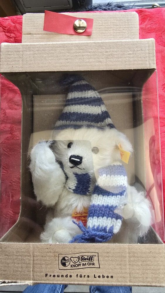 4 Steiff Original Mohair Bears