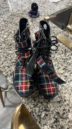 Tartan Plaid Patent Lace-Up Combat Boots Size 7.5