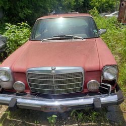 Auto Parts 1973 Mercedes 220
