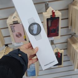 Samsung Galaxy Watch 7 40mm Bluetooth - 90 Days Warranty - Best Deal In Town