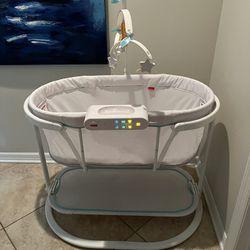 Fisher-Price Soothing Motions Bassinet, Windmill