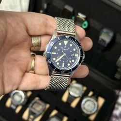 Timex Men's Navi XL Automatic 41mm Watch – Stainless Steel Case Navy Dial with Stainless Steel Mesh Bracelet. 