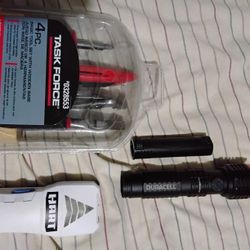 4pc Set Tool Brand New+stud Finder+Duracell Flashlight Rechargeable Battery Works Perfect $15 