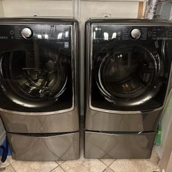LG Front Loader Washer w/Mini Washer & Dryer 