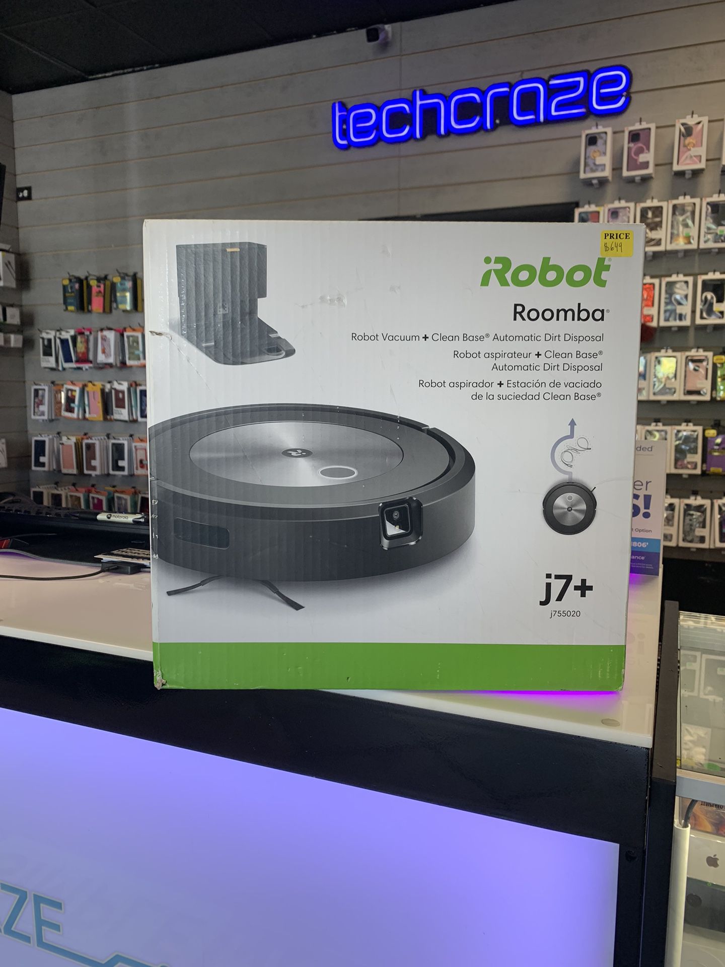 iRobot Roomba j7+ Robotic Vacuum - **BRAND NEW**