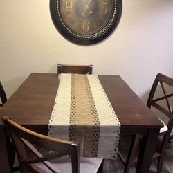 Table With Chairs 