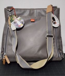 Paca Pod Parent Bag BNWT