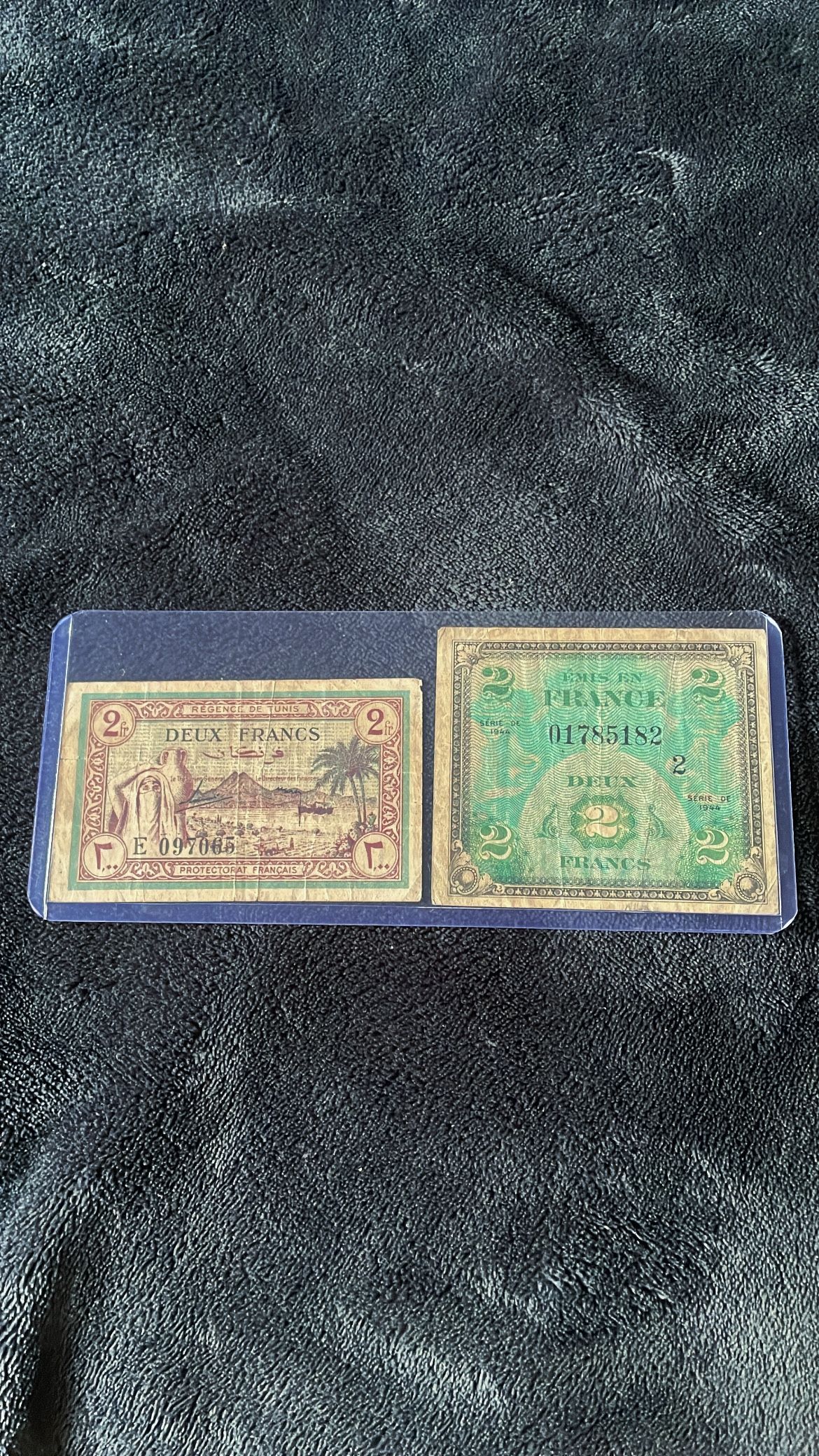 France π«π· Banknotes/Tunasia Very Fair Condition And Sleeved Protection