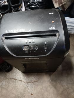 Paper shredder for 20 .00