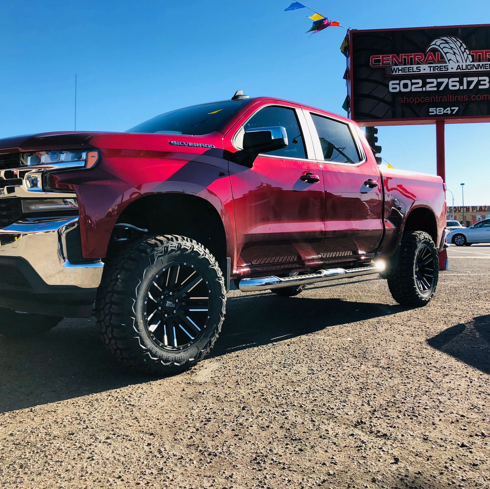 6” Rough Country Lift........CENTRAL TIRES 6️⃣0️⃣2️⃣➖2️⃣7️⃣6️⃣➖1️⃣7️⃣3️⃣2️⃣ 💥 TIRES 💥 WHEELS 💥 ALIGNMENT 💥 SUSPENSION 💥 DROP KITS 💥 LEVELING K