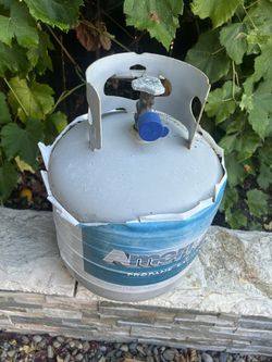 Full Propane Tank