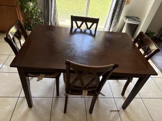 Dinning Table and chairs