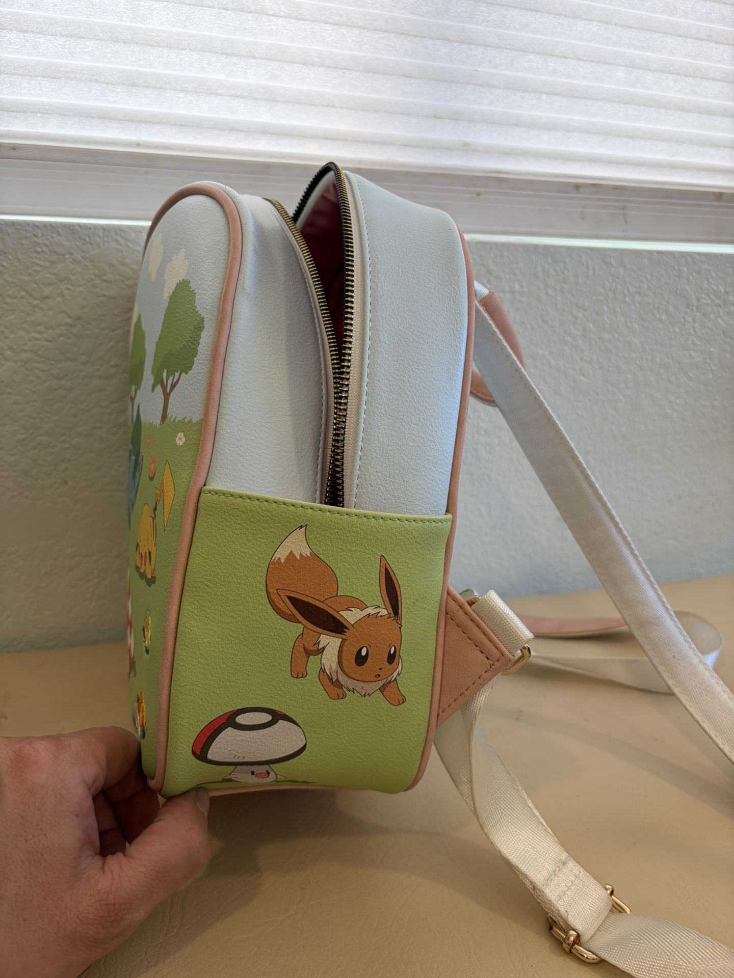 Bioworld Pokémon Bulbasaur & Pikachu‎ Picnic Mini Backpack Exclusive ?Bioworld Pokemon Picnic Pikachu & Bulbasaur Mini Backpack  main image 3