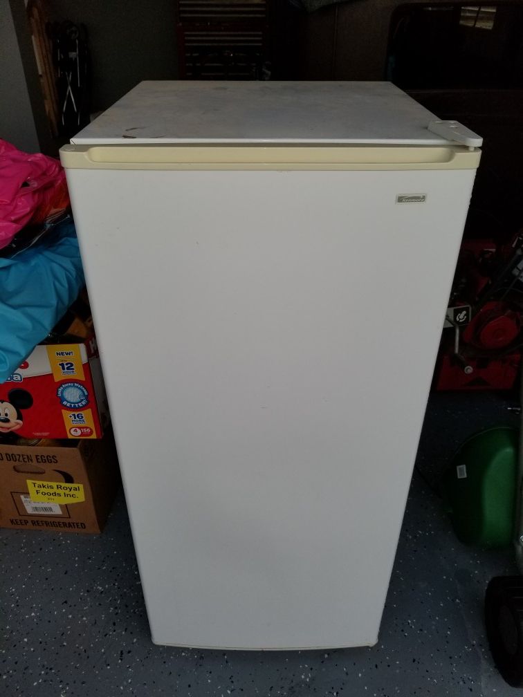 Kenmore 7.5 CU FT Upright Freezer