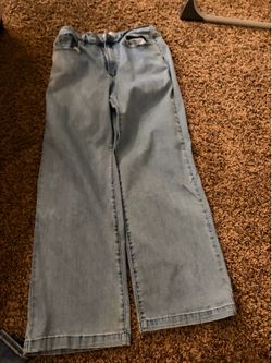 Cute Straight Legged Light Washed Jeans