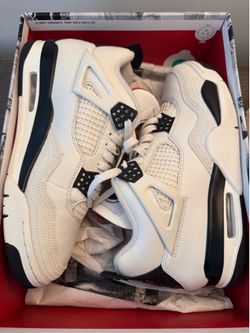 Retro 4 Flight Club