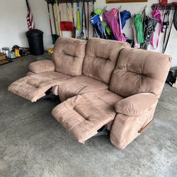 Double Reclining Sofa, Perfect condition 