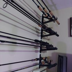 Like New Fishing Rods And Reels Nothing Over $40