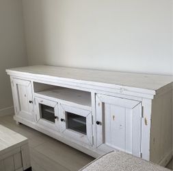 Entertainment Center/Chest