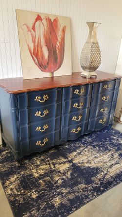 STUNNING NAVY BLUE DRESSER SET LINK TAYLOR BRAND