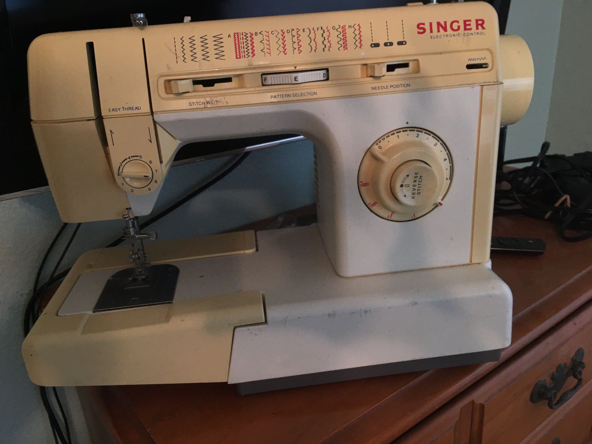 Singer 4830C sewing machine for Sale in Garland, TX OfferUp