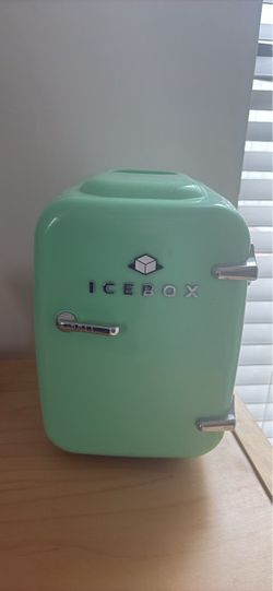 Mini fridge