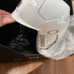 Oakley MOD 5 Helmet 