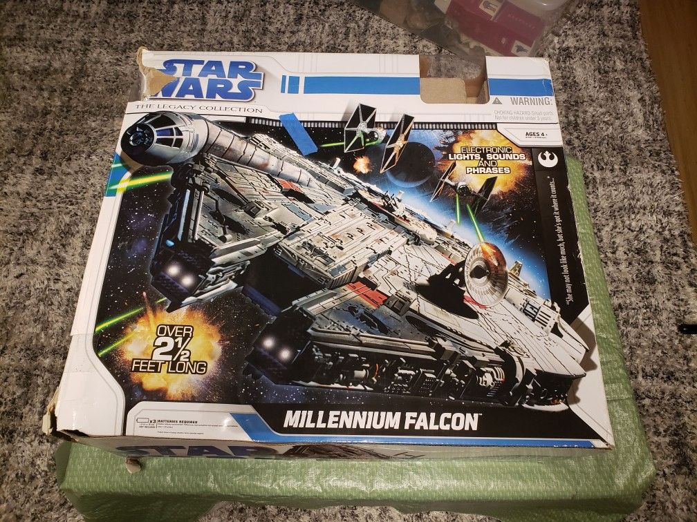 Box and inserts for 2008 millennium Falcon Falcon for Sale in La Mesa ...