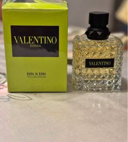 Valentino Donna Yellow Dream Perfume 