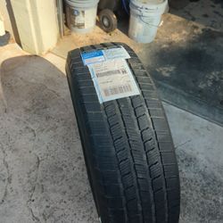 Michelin Defender LTX