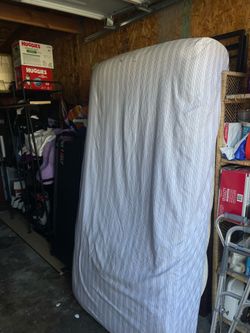 Twin bed