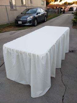 Table skirt for 6ft table