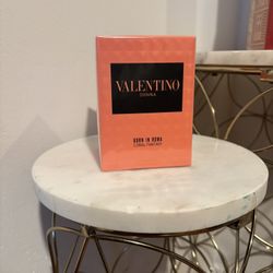 Valentino Perfume 