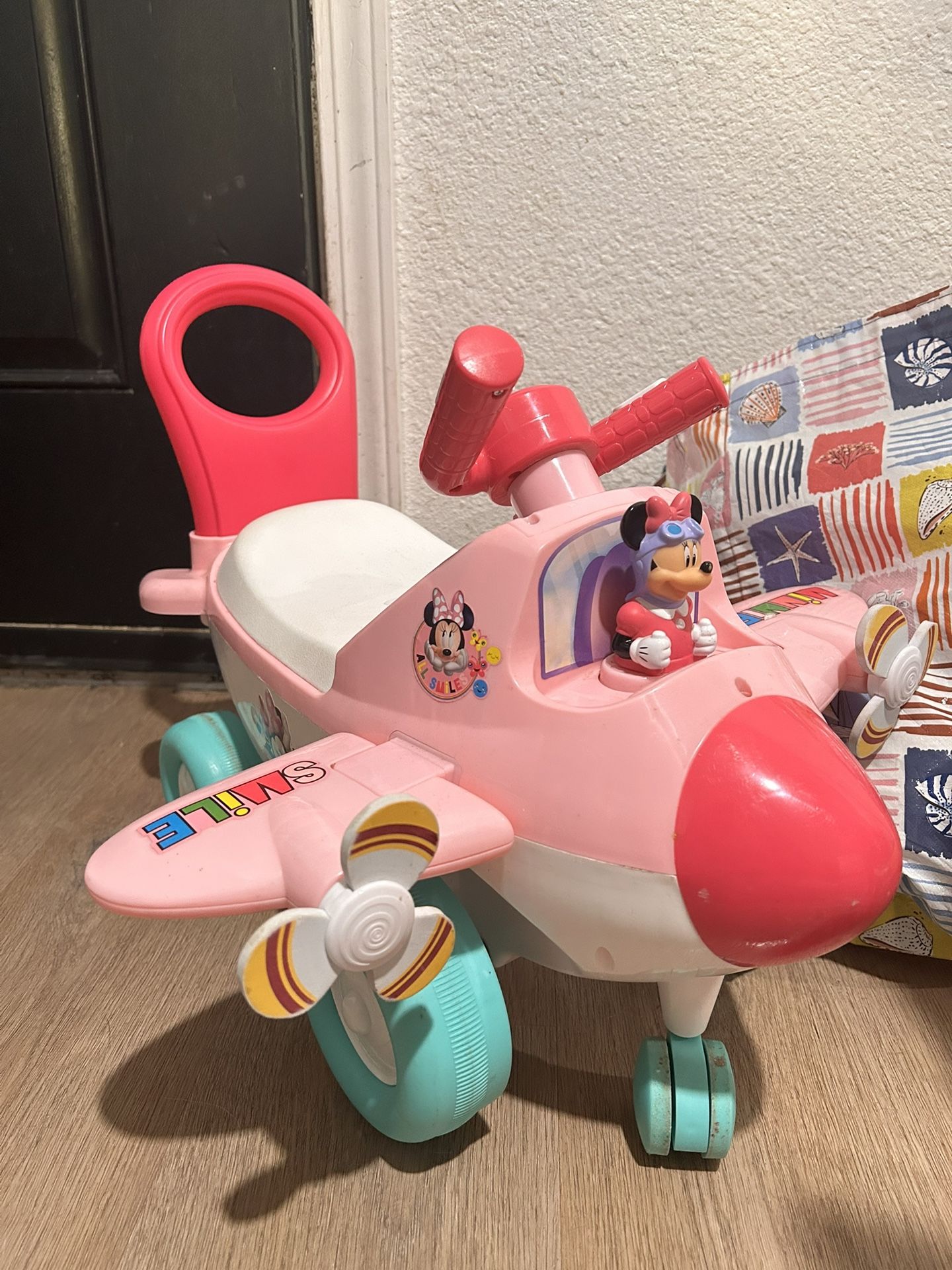 Minnie Mouse Ride On Play Plane