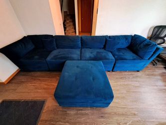 Title:  
Blue Sectional Sofa + Ottoman – $600 OBO – AS ISOfferUp Version
Title:  
Blue Sectional Sofa + Ottoman – $500  – AS IS

Description:  
5‑p